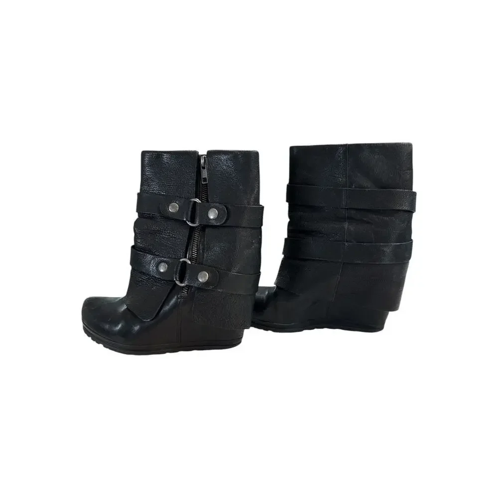 Vera Wang Lavender FOLD-Over BUCKLES Wedge Ankle Boots SZ 7.5